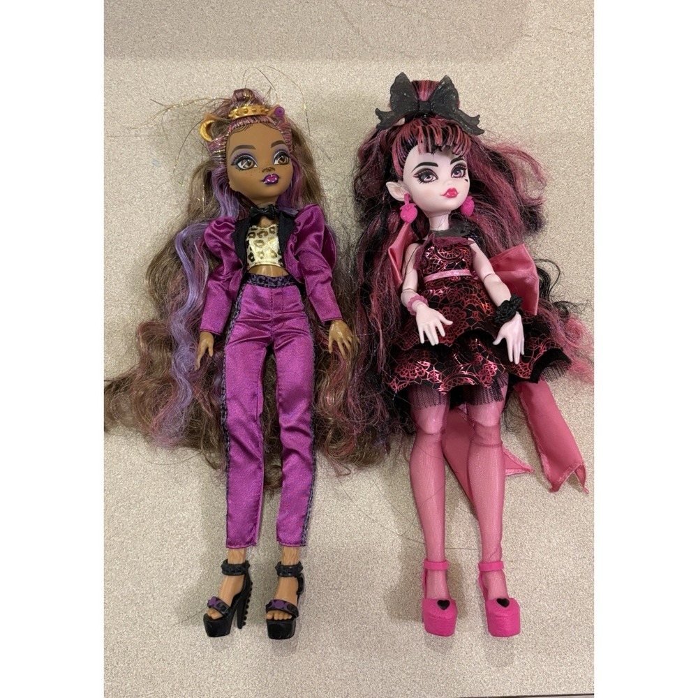 Monster High Monster Ball‎ Draculaura Doll & Clawdeen Wolf doll Lot Of 2